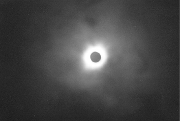 Photo de Philippe RIS - eclipse a etretat